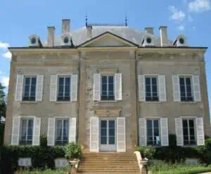 Les Domaines et Châteaux chez Dubœuf